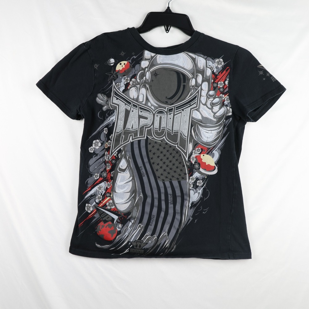 Tapout Shirt‎ Mens Medium Black Astronaut Space Graphic Fearless MMA Brave Tee